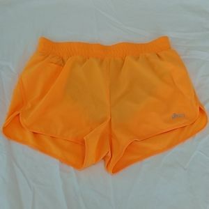 Running shorts